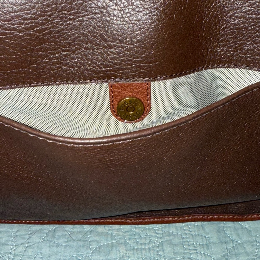 Fossil Heritage Hobo - Picture 6 of 8
